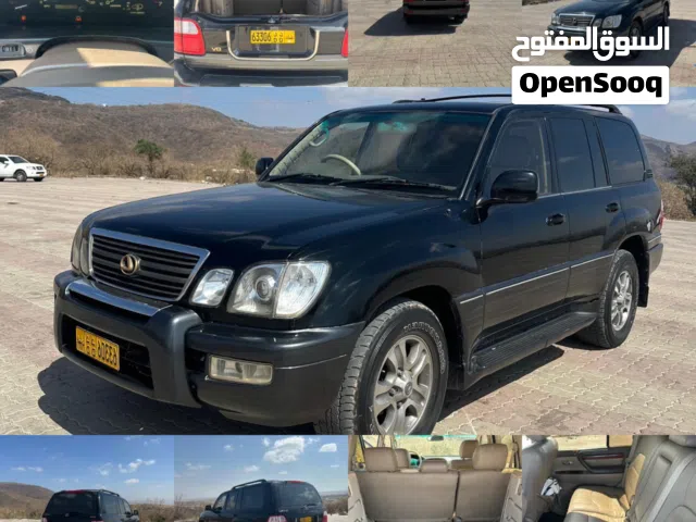 لكزس LX 470 الدفع الرباعي موديل 2002 اسود اللون