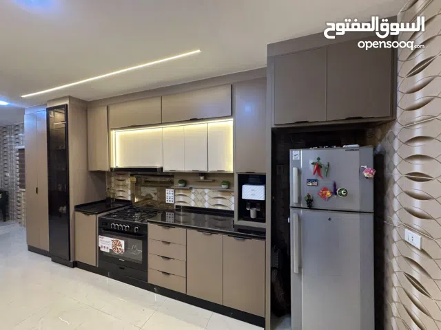 تفصيل وتركيب مطابخ الامنيوم  وخشب وتركيب ابجورات وشبابيك الامنيوم