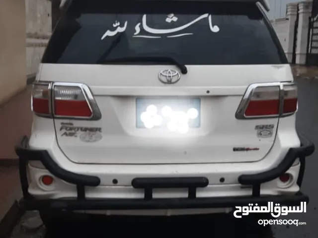 صدامات حمايه تويوتا فورتشنر أو هايلوكس حديد لون اسود رقم واحد امام وخلف وبسعر مناسب أقل من سعر السوق