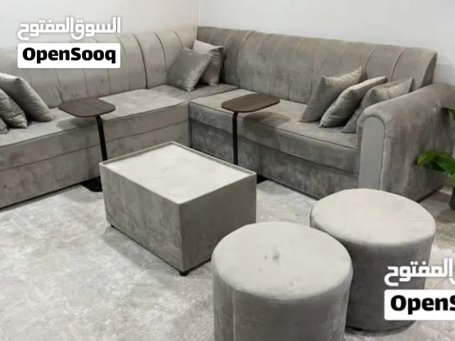 كنب بحالة ممتازة جدا
