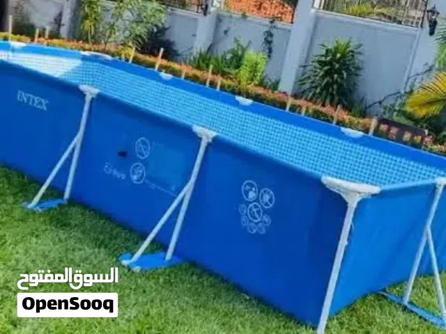 مسبح جديد ستخدم قليل