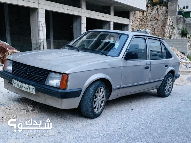 Opel Kadett 1982 in Nablus