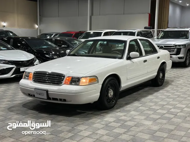 Ford Crown Victoria V8