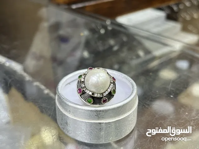 اسوارة بحجر عقيق أخضر حجر العقيق الأخضر الطبيعي . خاتم فضة مع لؤلؤ* تصميم فاخر