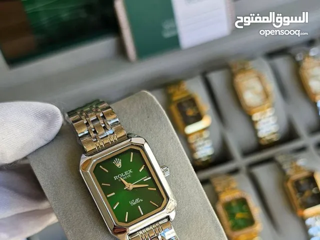 ساعات نسائيه متوفره في متجرنا ما عليك غير انو تبعتلنا واستفسر اكثر اذا حبيت تطلب