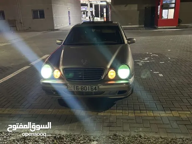 Mercedes e200 2001 قرش ونص