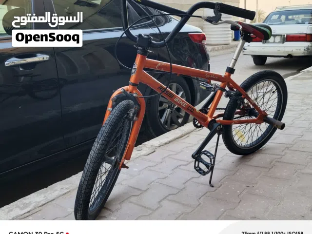 بيسكلات للبيع استعراضيه