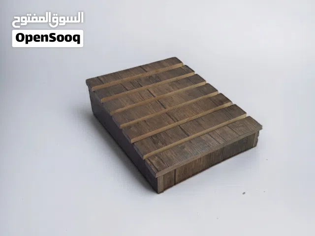 مسند قدم خشبي  لراحتك  لرفع القدم أثناء دوامك