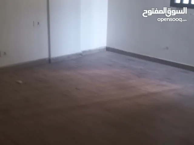 depo for rent in hazmieh 400 m