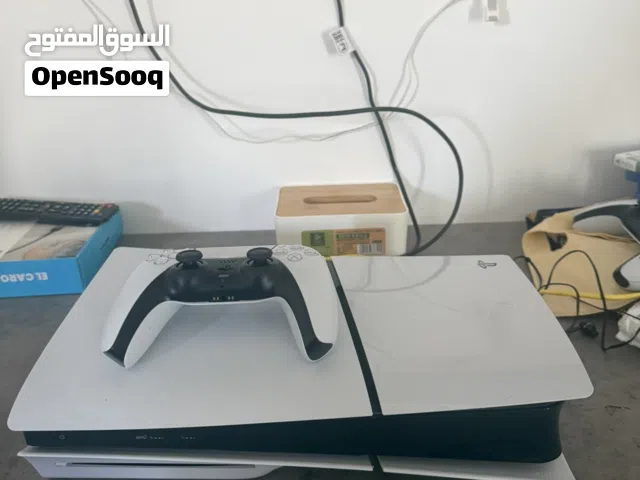 بلايستشن 5 نظيفة