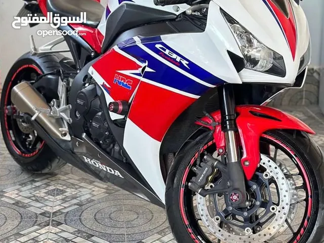 Honda CBR1000RR 2014 in Al Batinah
