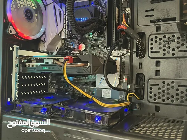 كمبيوتر بمواصفات ممتازة وتبريد مائي