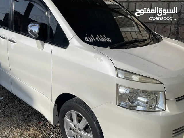 Used Toyota Voxy in Al Mukalla