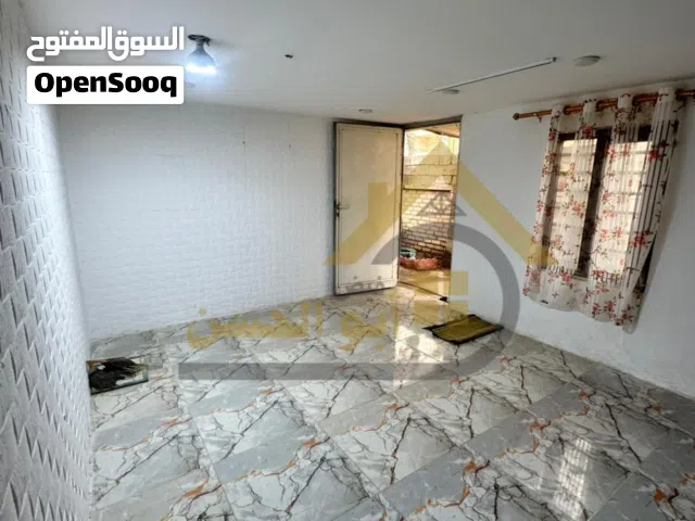 250 m2 2 Bedrooms Townhouse for Rent in Basra Jaza'ir