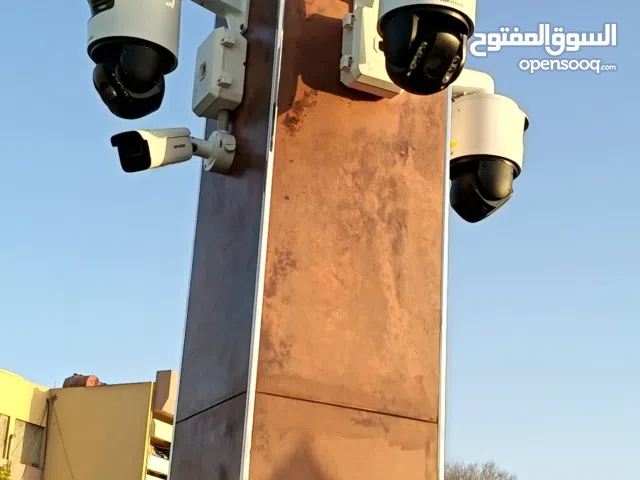 تركيب كاميرات مراقبة وأنظمة الحماية