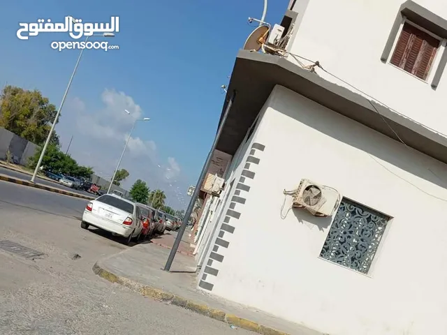 150 m2 More than 6 bedrooms Townhouse for Rent in Tripoli Old Soar Road