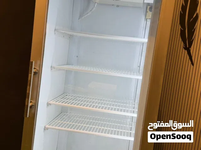 ثلاجة سوبرماركت للبيع تفصيل نظام تبريد هوا و مروحة  طو  فريزر بطح تركي بحاله الشركه مش مصلح  170 لتر