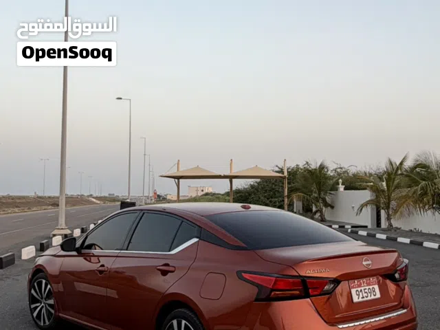 2022 نيسان التيما SR