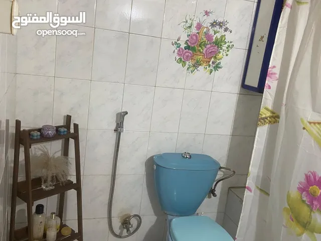 شقة للبيع في الزرقاء جبل طارق _مسجد البقيع مقابل روضة الشذى