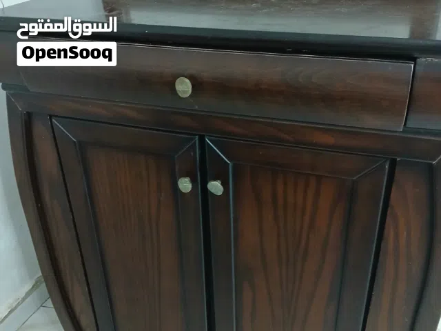 خزانة مع رفوف للاحذية