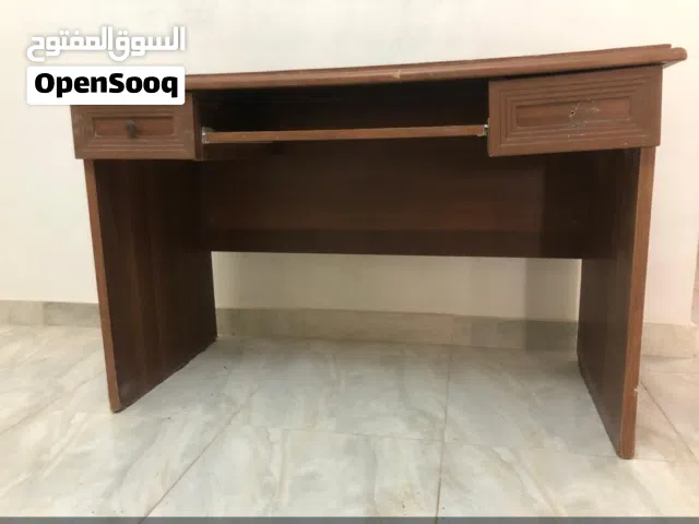 مكتب دراسي للبيع