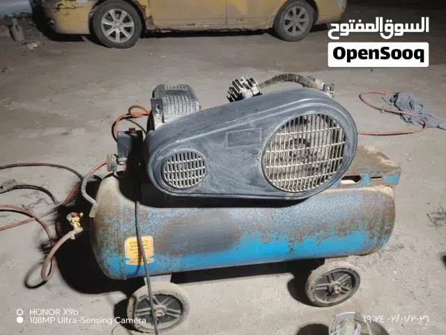 كمبريسر هوه جديد استخدام غليل بعده جديد بس متروك سعه 230لتر مراسله وساب