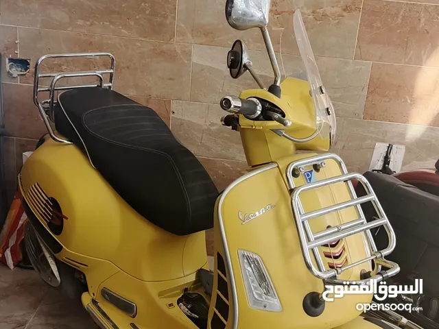 Vespa GTS Super 300 فيسبا جي تي اس سوبر 300 موديل ال2018 بحالة الوكالة