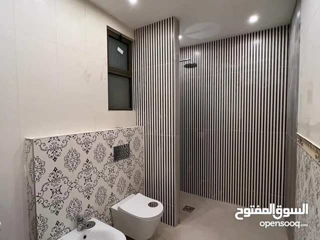 340m2 4 Bedrooms Apartments for Sale in Amman Dabouq