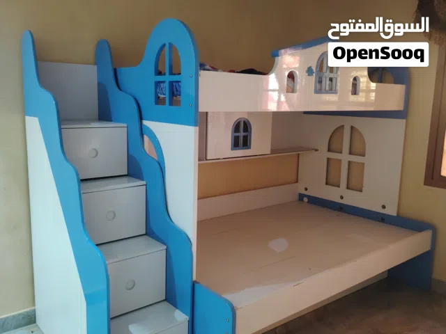 سرير الأطفال طابقين