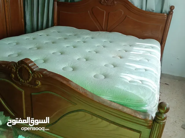 غرفة نوم للبيع
