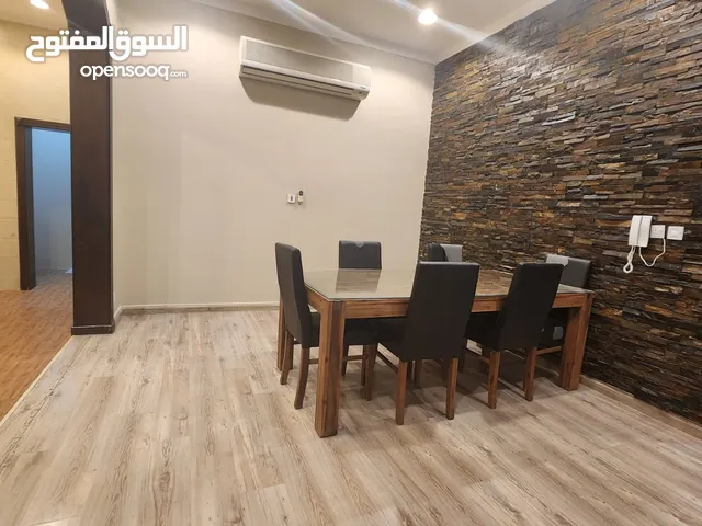 301 m2 4 Bedrooms Townhouse for Rent in Central Governorate Sanad