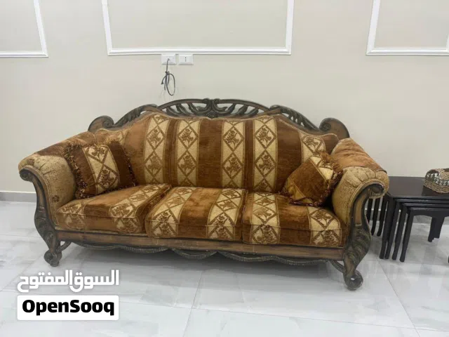 طقمين كنب للبيع
