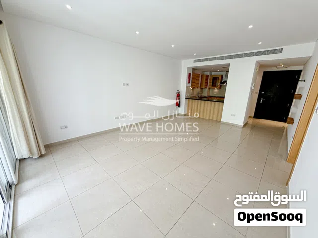 1 Bedroom Apartment for Sale in Al Mouj Muscat - شقة واسعة بغرفة نوم واحدة للبيع في الموج