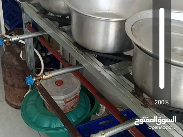 مطعم للشوي السمك والدجاج بتنور