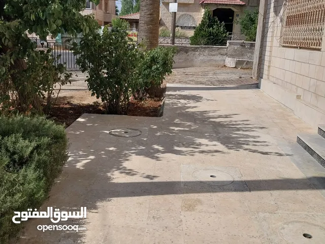 193 m2 3 Bedrooms Apartments for Sale in Amman 7th Circle