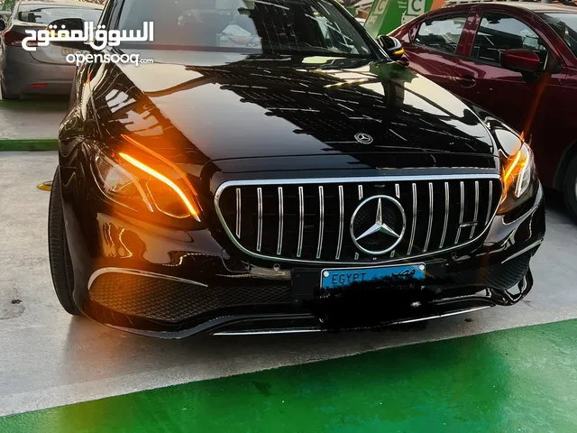 مرسيدس e180 للبيع بسعر مغري جدا فبريكة بالكامل وكيل ايفينجارد بلس كامله