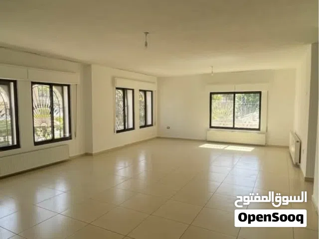 260 m2 3 Bedrooms Apartments for Rent in Amman Khalda