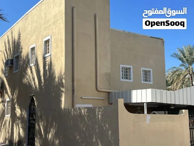 150 m2 4 Bedrooms Townhouse for Sale in Al Dakhiliya Nizwa