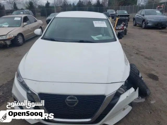 2019 نيسان التيما S