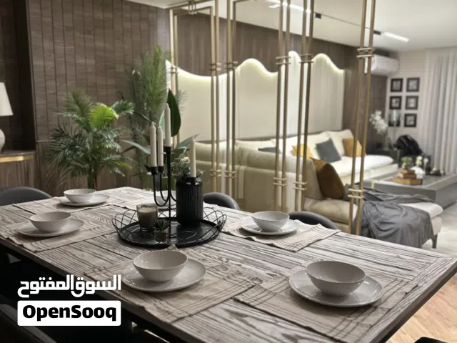 شقة VIB بموقع مميز بالدقي للإيجار اليومي او الشهري