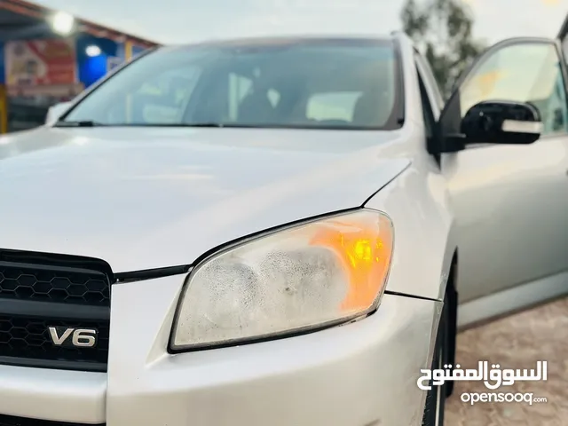 Used Toyota RAV 4 in Tripoli