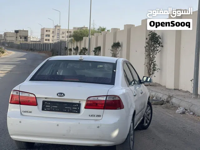 كيا لوتزي /2008 سيارة الدار  محرك 20كتينة حديد