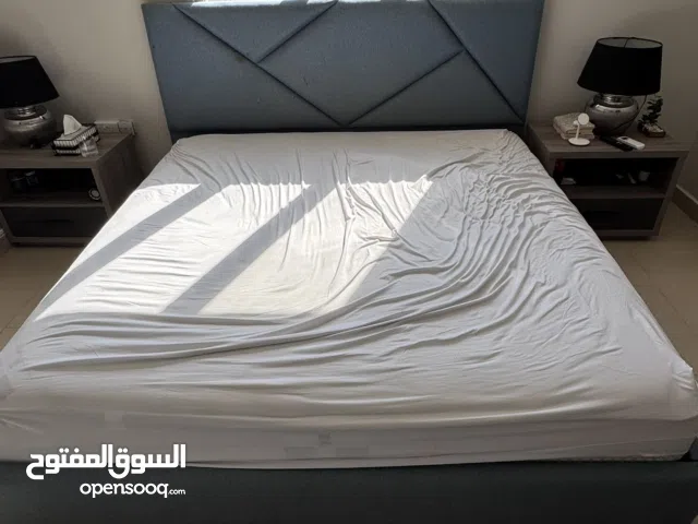 اطار مع التاج لسرير مقاس 200 / 200