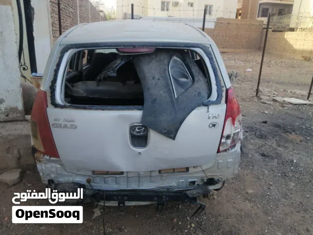2011, هيونداي, i10, Standard