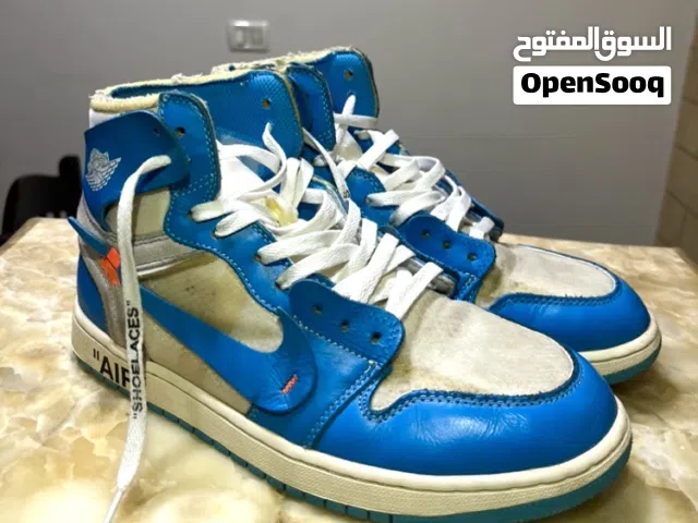 جوردان 1 x أوف وايت UNC أزرق – مقاس (43) – مستعمل بحالة جيدة