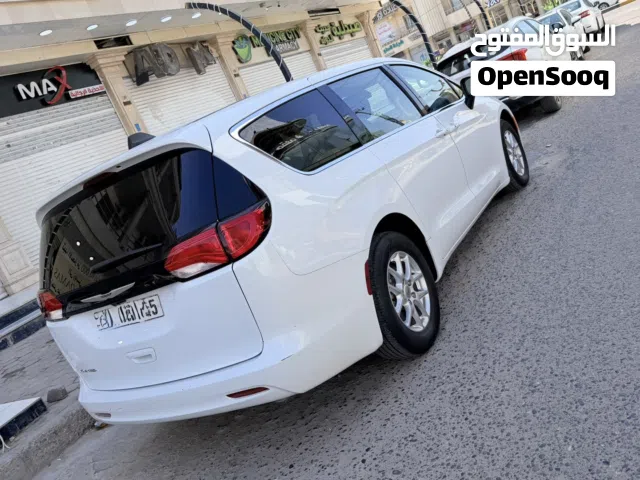 كرايسلر فويجر 2023 رقم بصرة الانكليزي