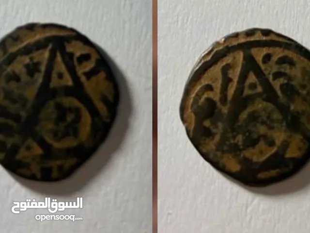 مجموعة من العملات القديمة القيمة للبيع