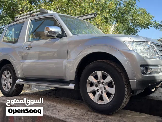 2018 ميتسوبيشي باجيرو GLS