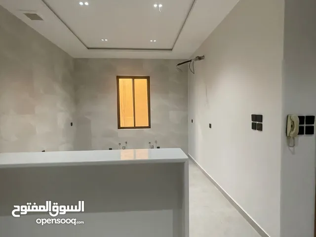 180 m2 5 Bedrooms Apartments for Rent in Mecca Al Khadra'