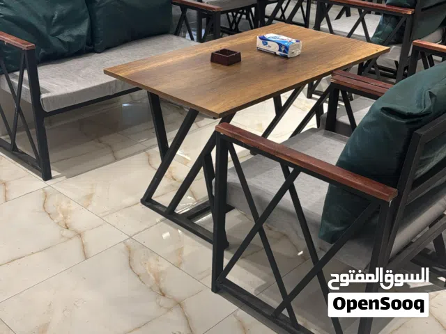 كراسي تصلح لمطعم او كوفي غير مستعمله للبيع